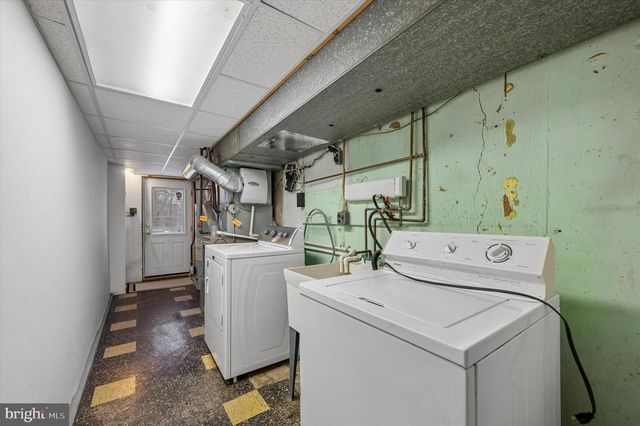 221 PARK DR, Glenolden, PA 19036