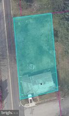 1801 QUARRY DR, Columbia, PA 17512