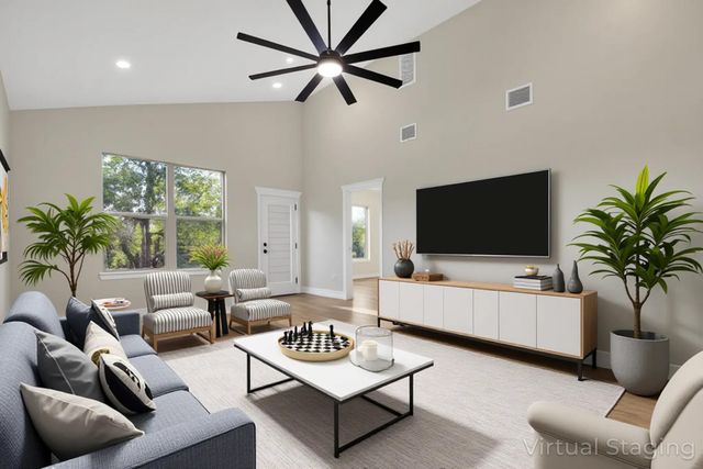 151 Kawainui LN, Bastrop, TX 78602