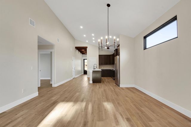 151 Kawainui LN, Bastrop, TX 78602