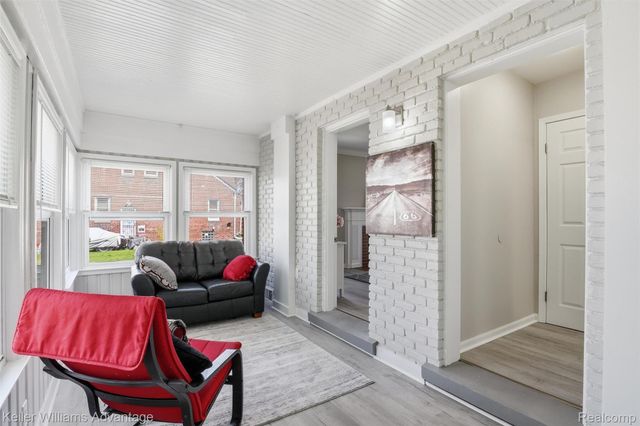 18689 Five Points Street, Redford Charter Township, MI 48240