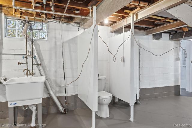 18689 Five Points Street, Redford Charter Township, MI 48240