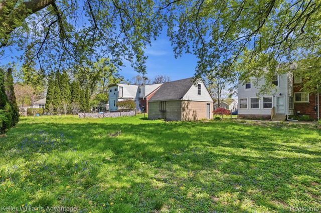 18689 Five Points Street, Redford Charter Township, MI 48240