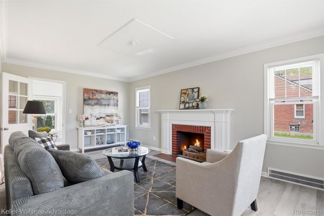 18689 Five Points Street, Redford Charter Township, MI 48240