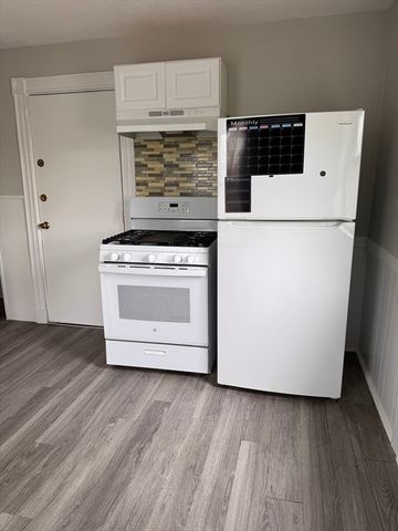 43 Sturbridge St 3, Boston, MA 02126