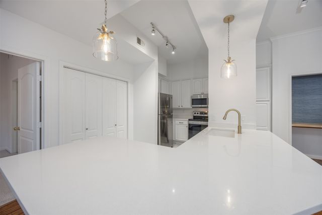 3225 Turtle Creek Boulevard 226, Dallas, TX 75219