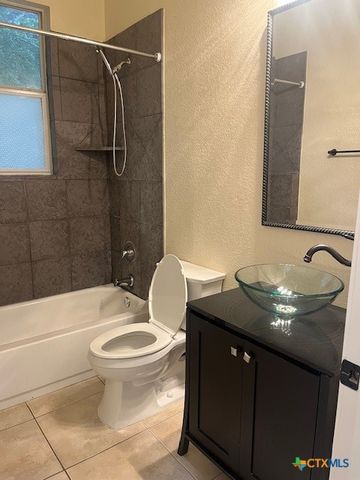 101 Cielo Vista, Canyon Lake, TX 78133