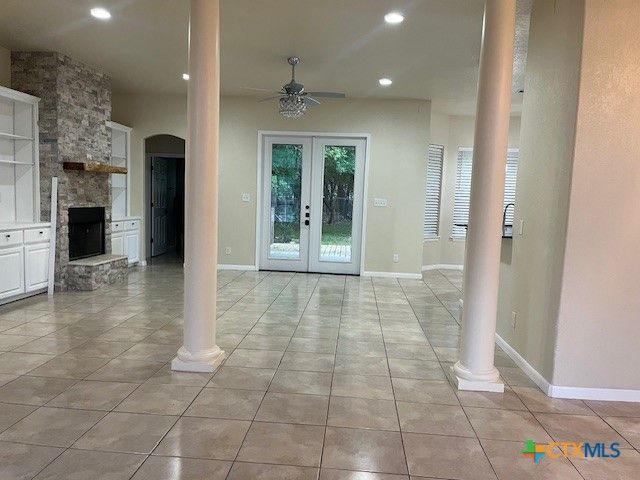 101 Cielo Vista, Canyon Lake, TX 78133