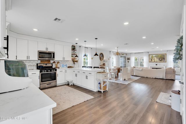 36 Woodside Avenue, Keansburg, NJ 07734