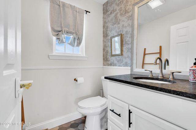 36 Woodside Avenue, Keansburg, NJ 07734