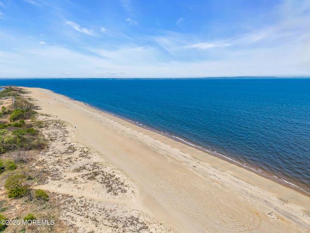 36 Woodside Avenue, Keansburg, NJ 07734