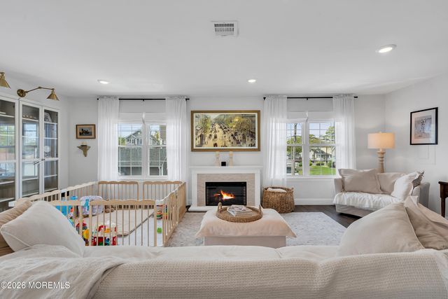 36 Woodside Avenue, Keansburg, NJ 07734