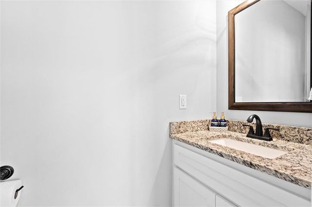 1410 NW 94 Street, Kansas City, MO 64155