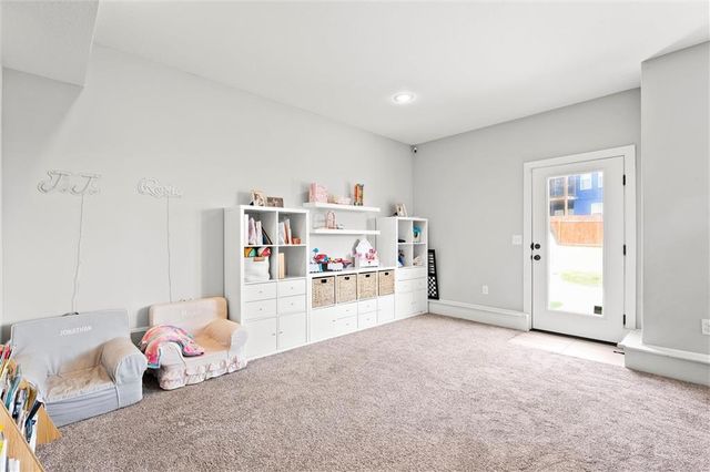 1410 NW 94 Street, Kansas City, MO 64155