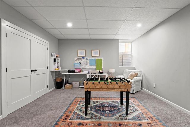 1410 NW 94 Street, Kansas City, MO 64155