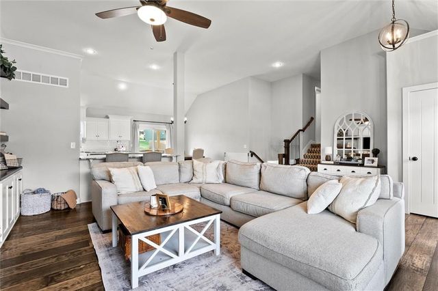 1410 NW 94 Street, Kansas City, MO 64155