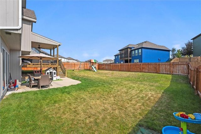 1410 NW 94 Street, Kansas City, MO 64155