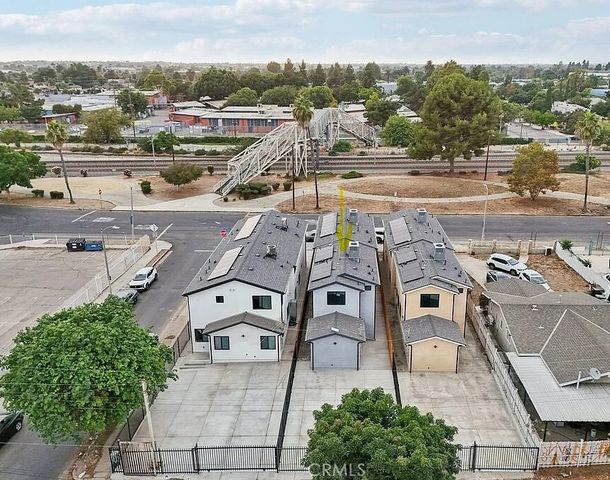 10422 Graham Avenue, Los Angeles, CA 90002