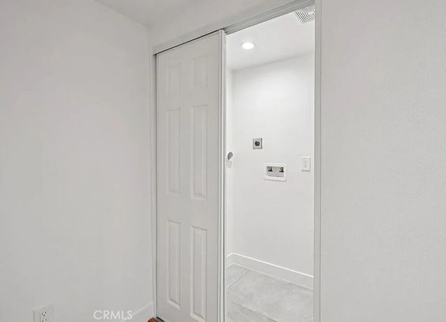 10422 Graham Avenue, Los Angeles, CA 90002