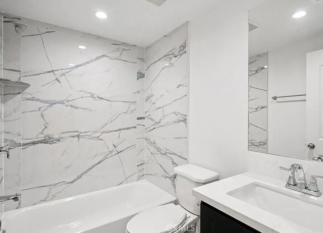 10422 Graham Avenue, Los Angeles, CA 90002