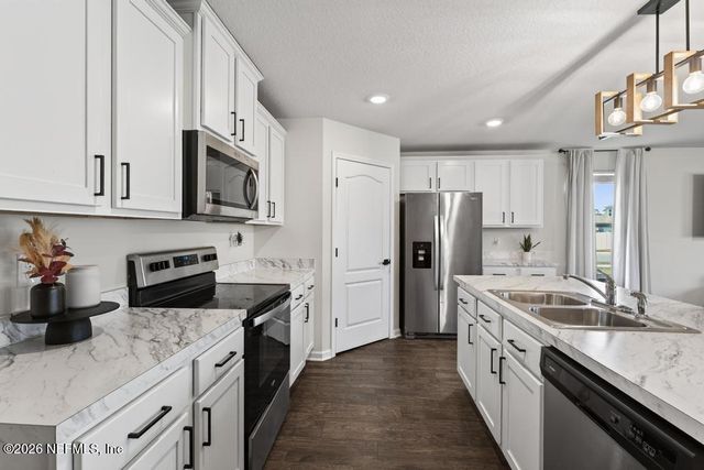 70155 ROSEAPPLE Court, Yulee, FL 32097