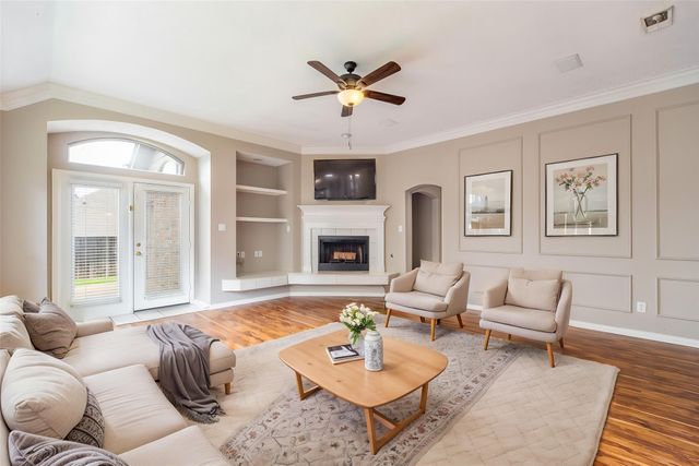 9316 Preston Trail, Irving, TX 75063
