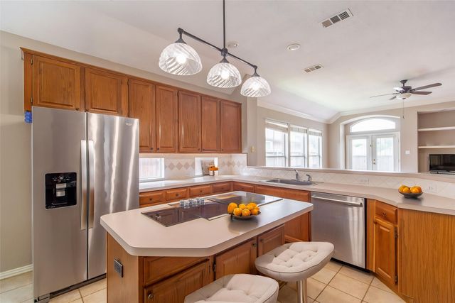 9316 Preston Trail, Irving, TX 75063