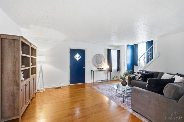 3258 Hanna Avenue, Cincinnati, OH 45211