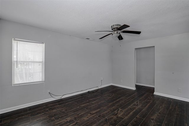 3316 Townsend Drive, Fort Worth, TX 76110