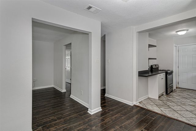 3316 Townsend Drive, Fort Worth, TX 76110