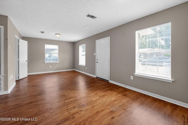 6643 Glen Ridge Drive, Jackson, MS 39213