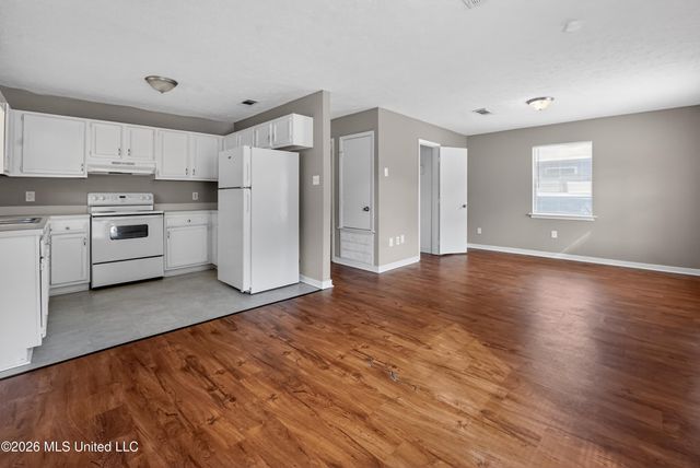 6643 Glen Ridge Drive, Jackson, MS 39213