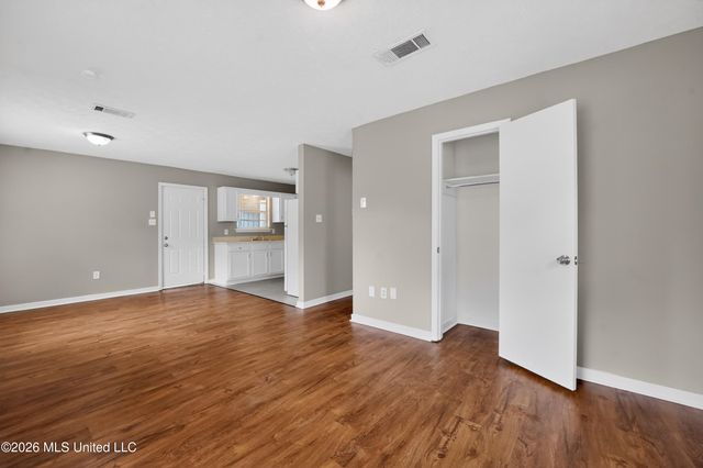 6643 Glen Ridge Drive, Jackson, MS 39213