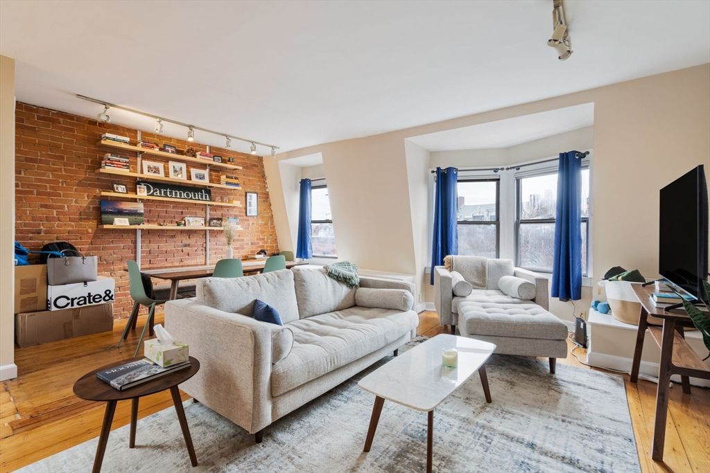 35 Milford St 5, Boston, MA 02118