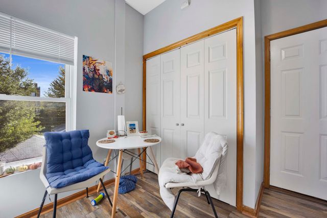 929 N Fairfield Avenue, Chicago, IL 60622