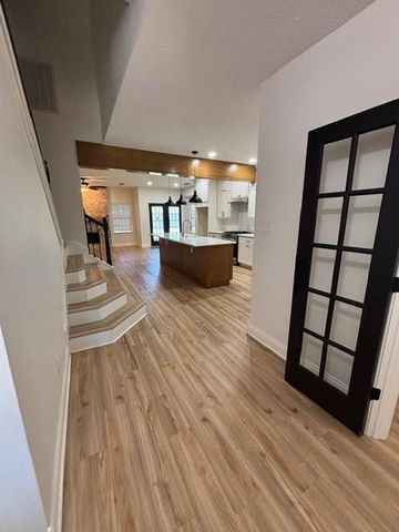 1811 Emerald Lake Court, Houston, TX 77062