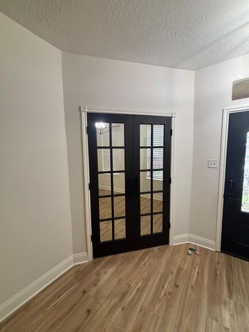 1811 Emerald Lake Court, Houston, TX 77062