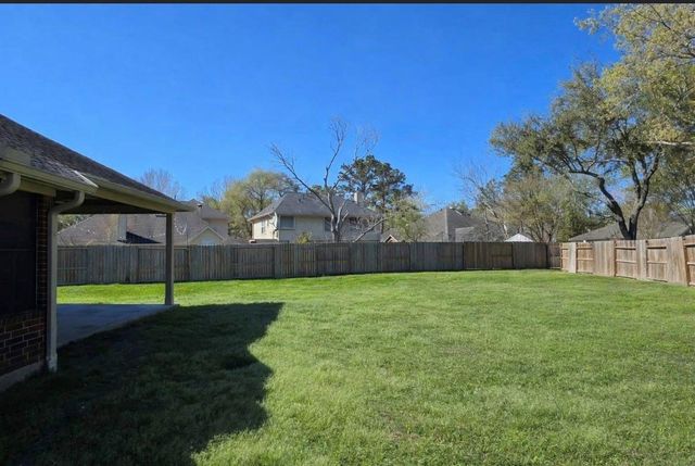 1811 Emerald Lake Court, Houston, TX 77062