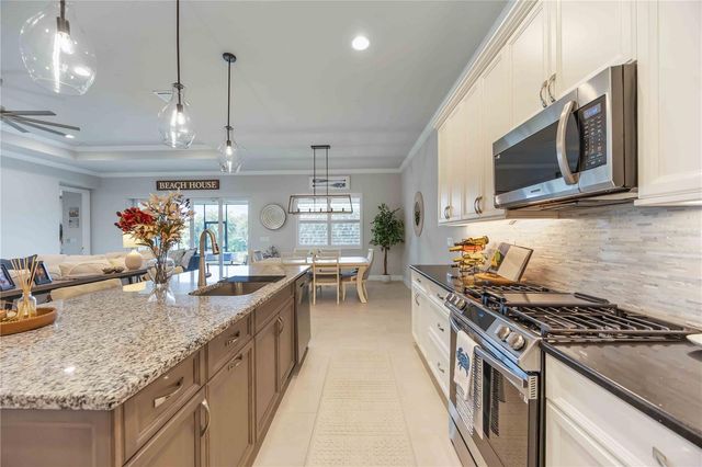 8012 CLEARWATER COURT, Sarasota, FL 34241