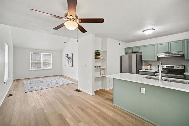 7444 Oakland Avenue, Kansas City, KS 66112
