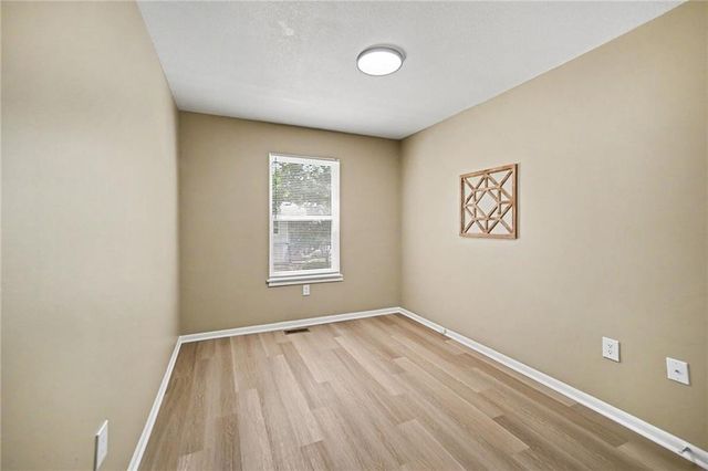 7444 Oakland Avenue, Kansas City, KS 66112
