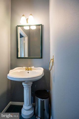 501 MAPLE AVE, Palmyra, NJ 08065