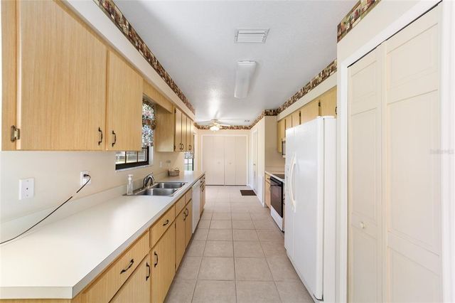 22 BANYAN DRIVE, Ocala, FL 34472
