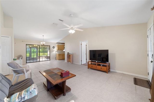 22 BANYAN DRIVE, Ocala, FL 34472