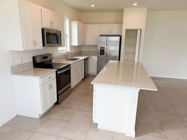 12473 NW Lynch Lane, Port Saint Lucie, FL 34987