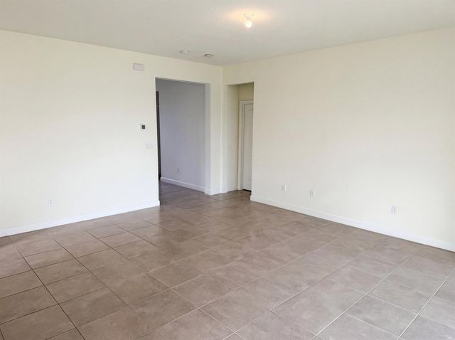 12473 NW Lynch Lane, Port Saint Lucie, FL 34987