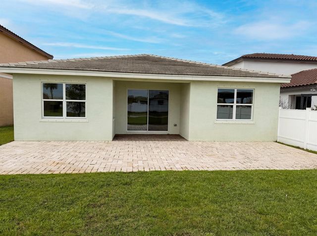 12473 NW Lynch Lane, Port Saint Lucie, FL 34987