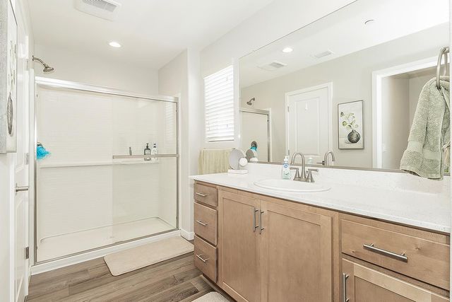 580 Mccaffrey Way, Madera, CA 93636