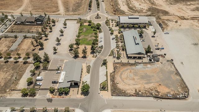580 Mccaffrey Way, Madera, CA 93636