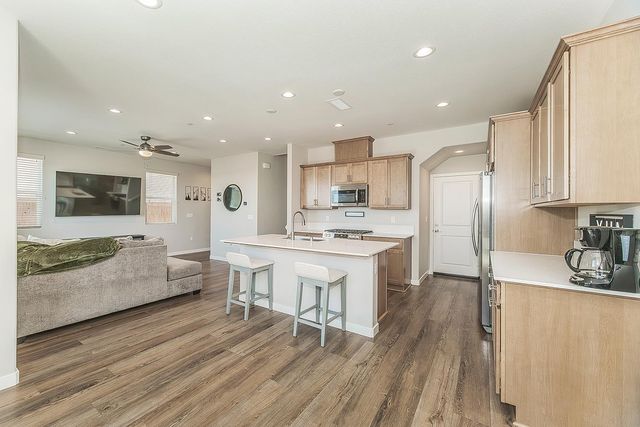580 Mccaffrey Way, Madera, CA 93636